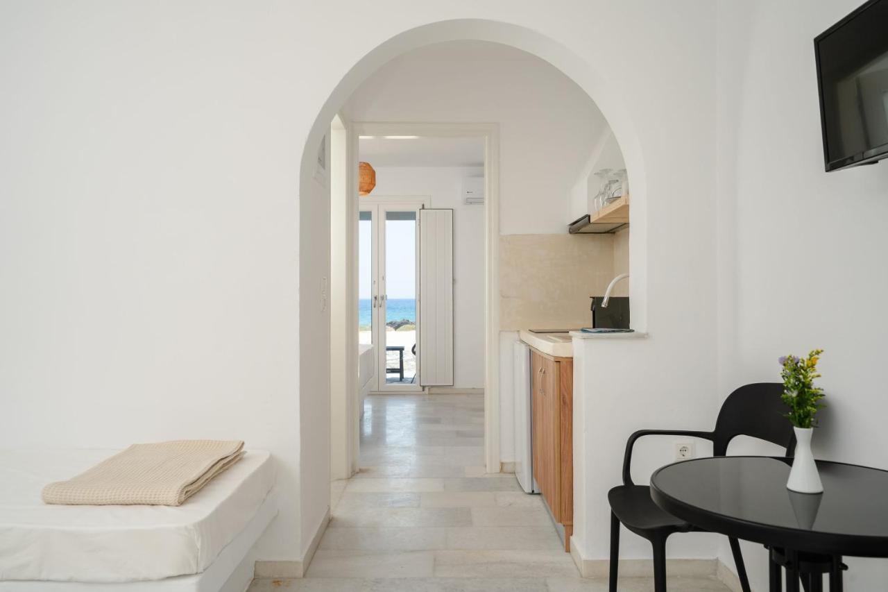 Celestial Seaview Apartments- Apollon Naxos City Eksteriør billede