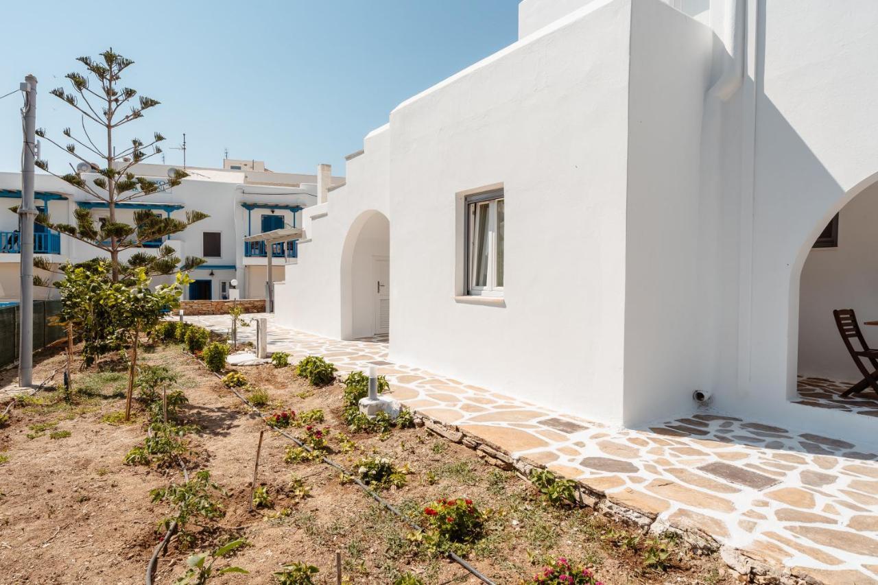 Celestial Seaview Apartments- Apollon Naxos City Eksteriør billede